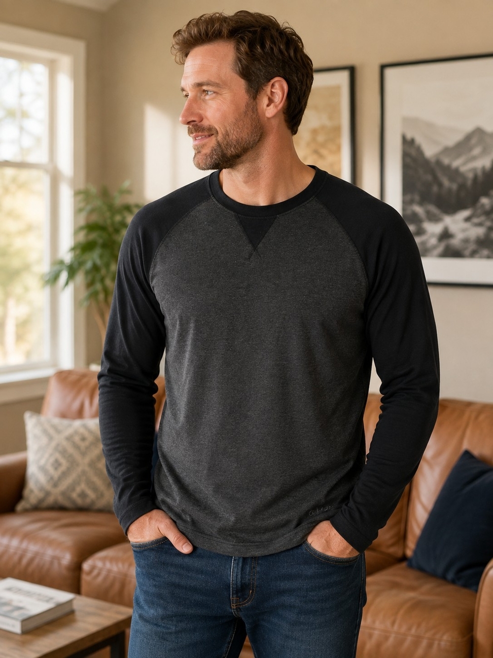 Orvis Men's Two-Tone Raglan Long-Sleeve Crewneck - Charcoal and Black